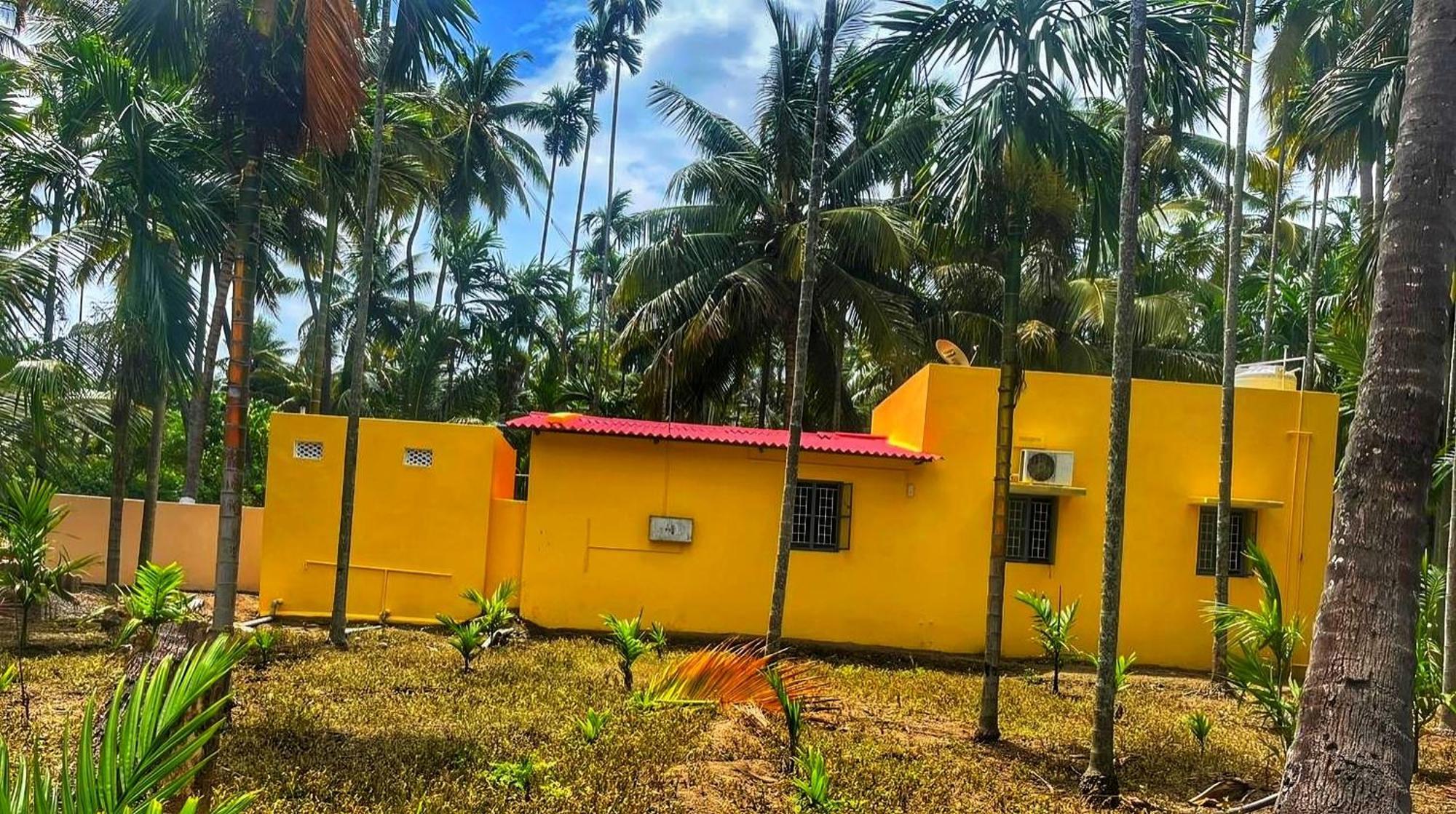 Shivalaya Farmstay Located Amdist Coconut Farm With River Access Near Isha,Adiyogi,Siruvani Alāndurai Екстериор снимка