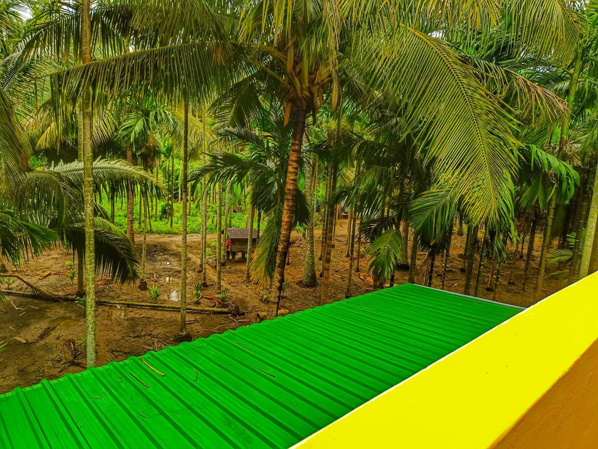 Shivalaya Farmstay Located Amdist Coconut Farm With River Access Near Isha,Adiyogi,Siruvani Alāndurai Екстериор снимка